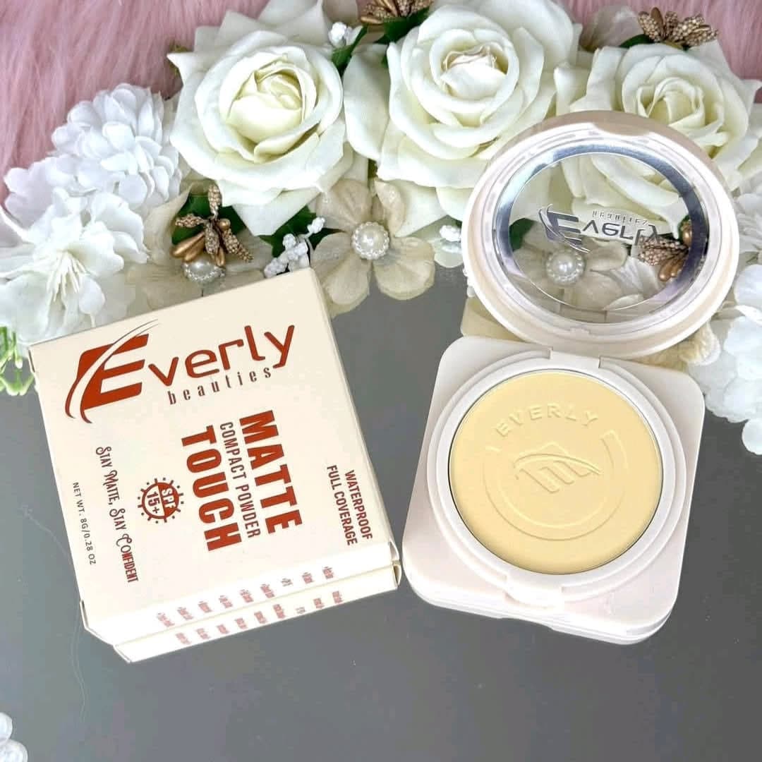 Everly Beauties Matte Touch Compact Powder SPF15+